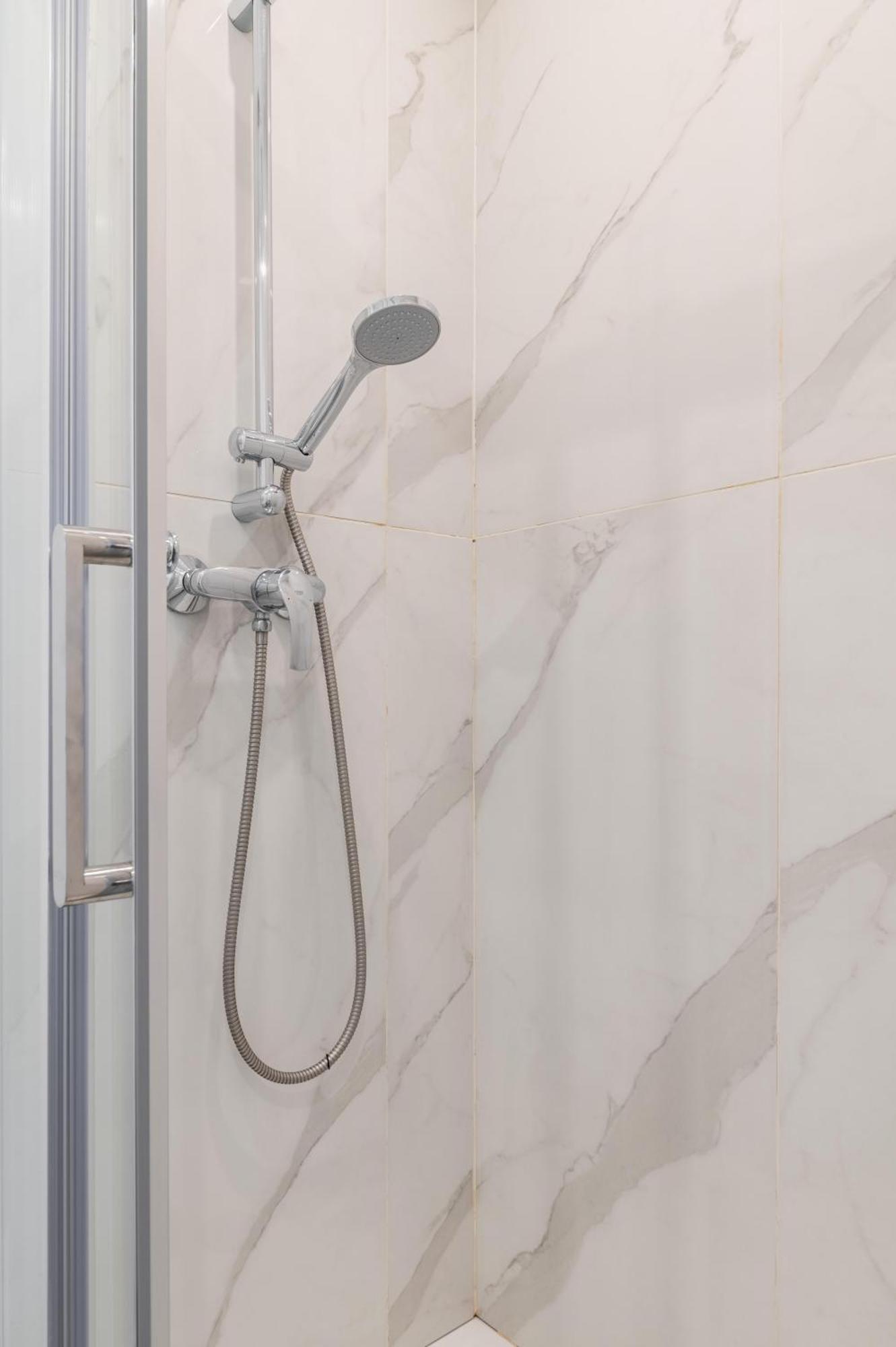 Charmant Appartement Calme Place Du Trocadero - 4P - Flat-Guest باريس المظهر الخارجي الصورة